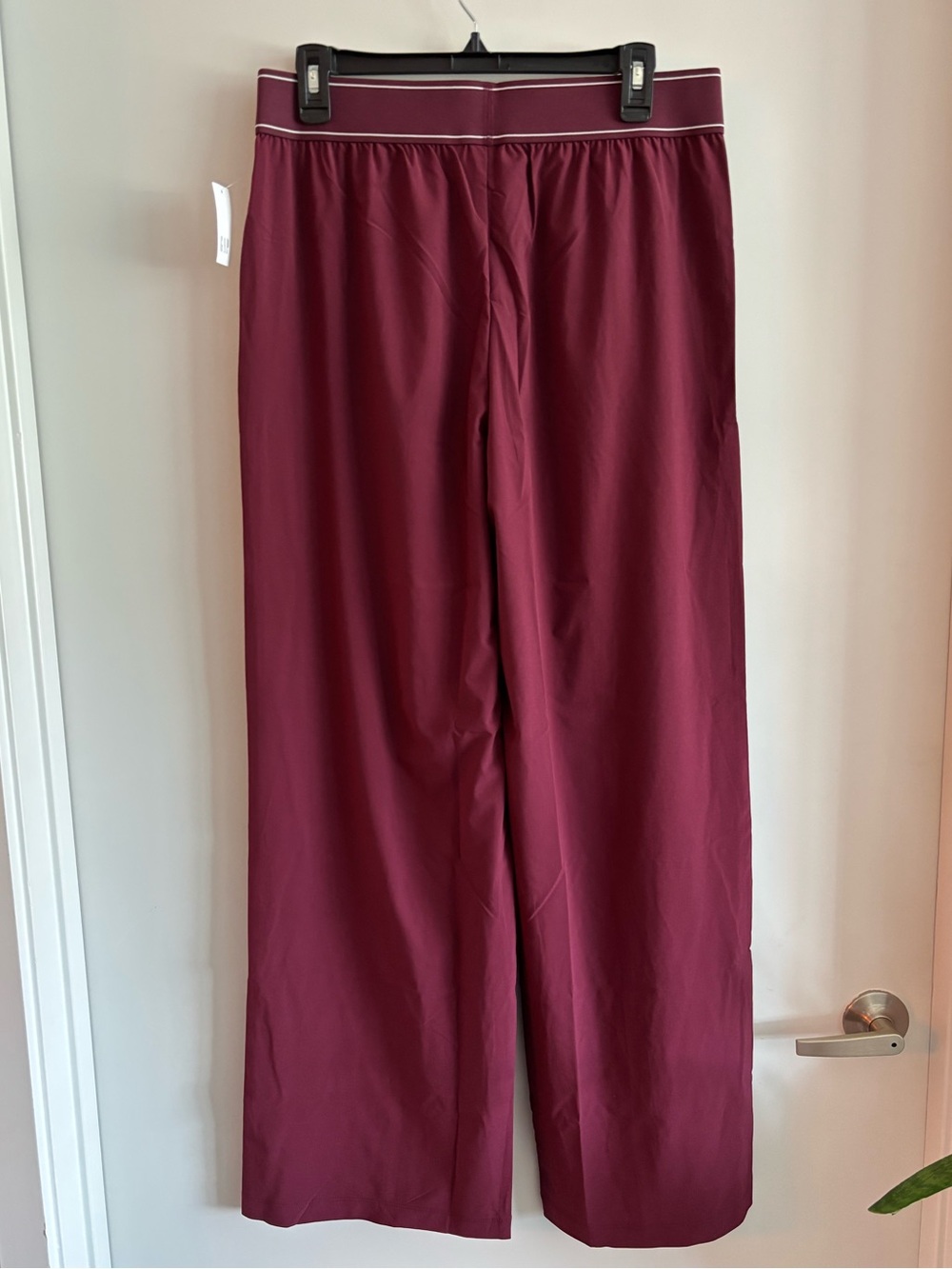 Gap Fit Pleated Easy Logo Pants Tuscan Red - Picture 6 of 9